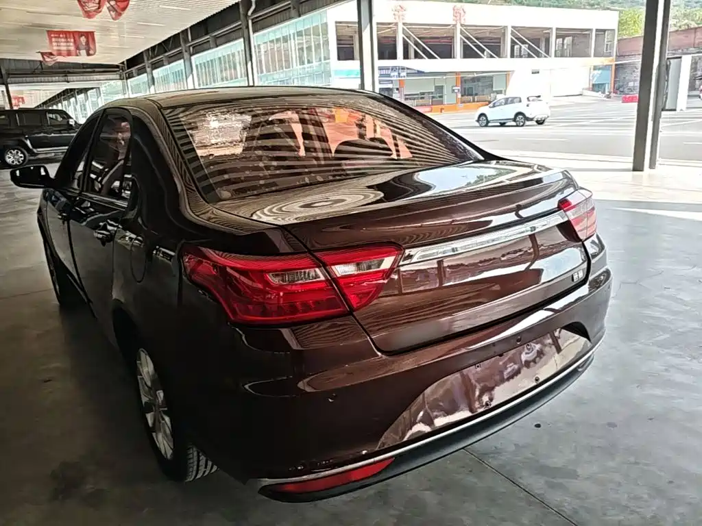 Geely Vision — миниатюра 5