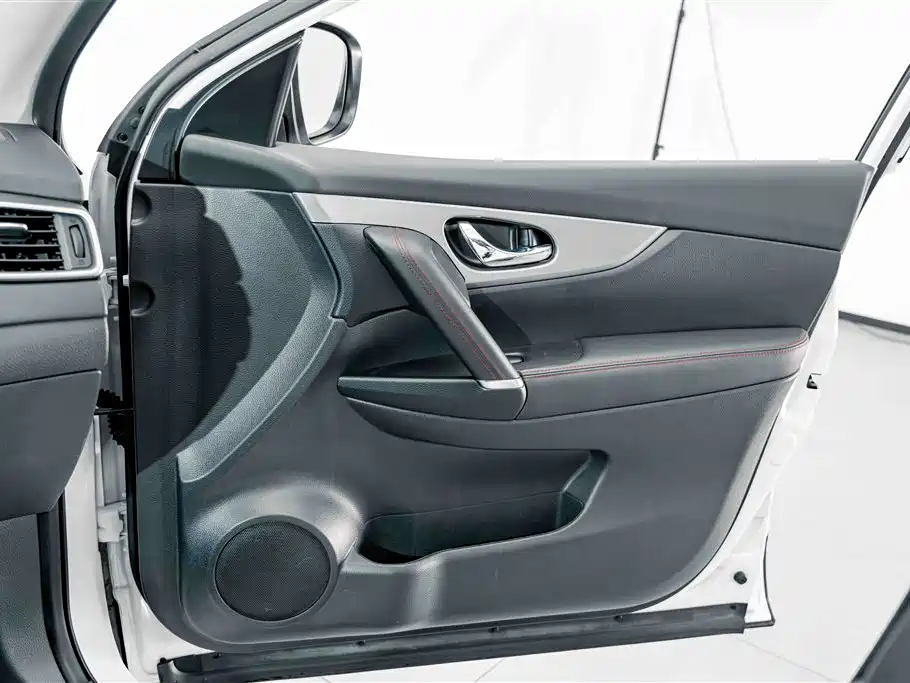 Nissan Qashqai — миниатюра 15