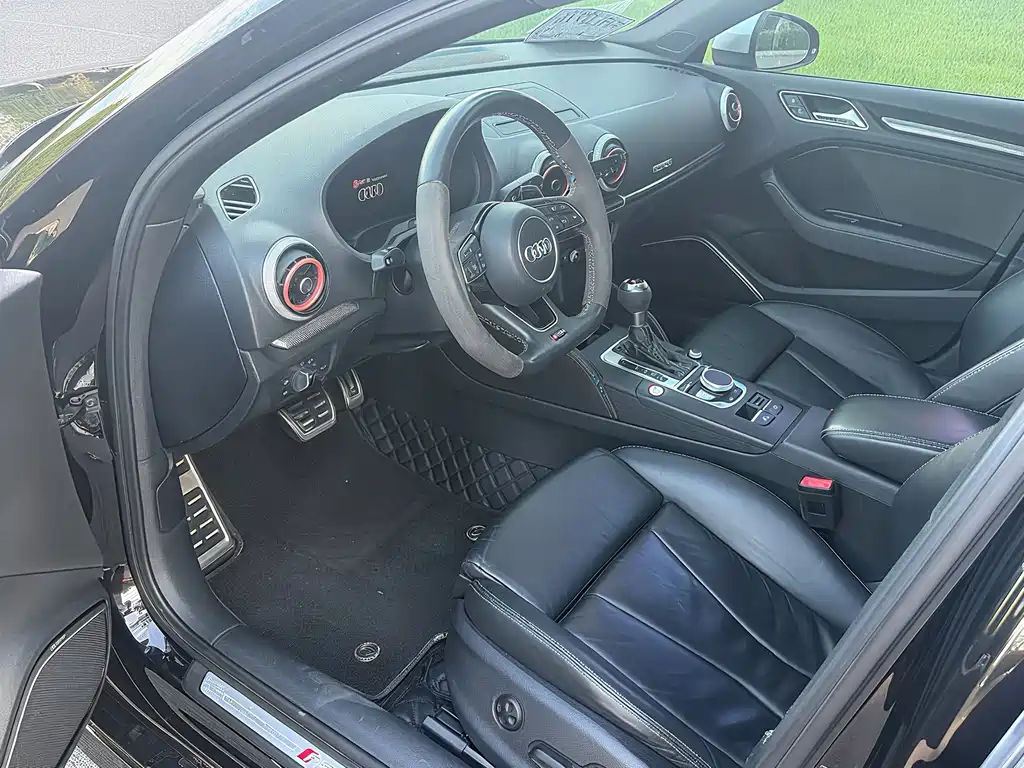 Audi RS 3 — миниатюра 7
