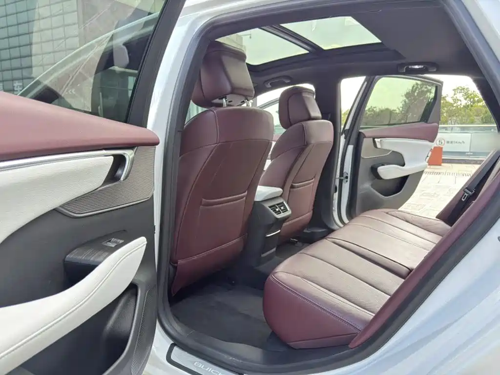 Buick LaCrosse — миниатюра 23