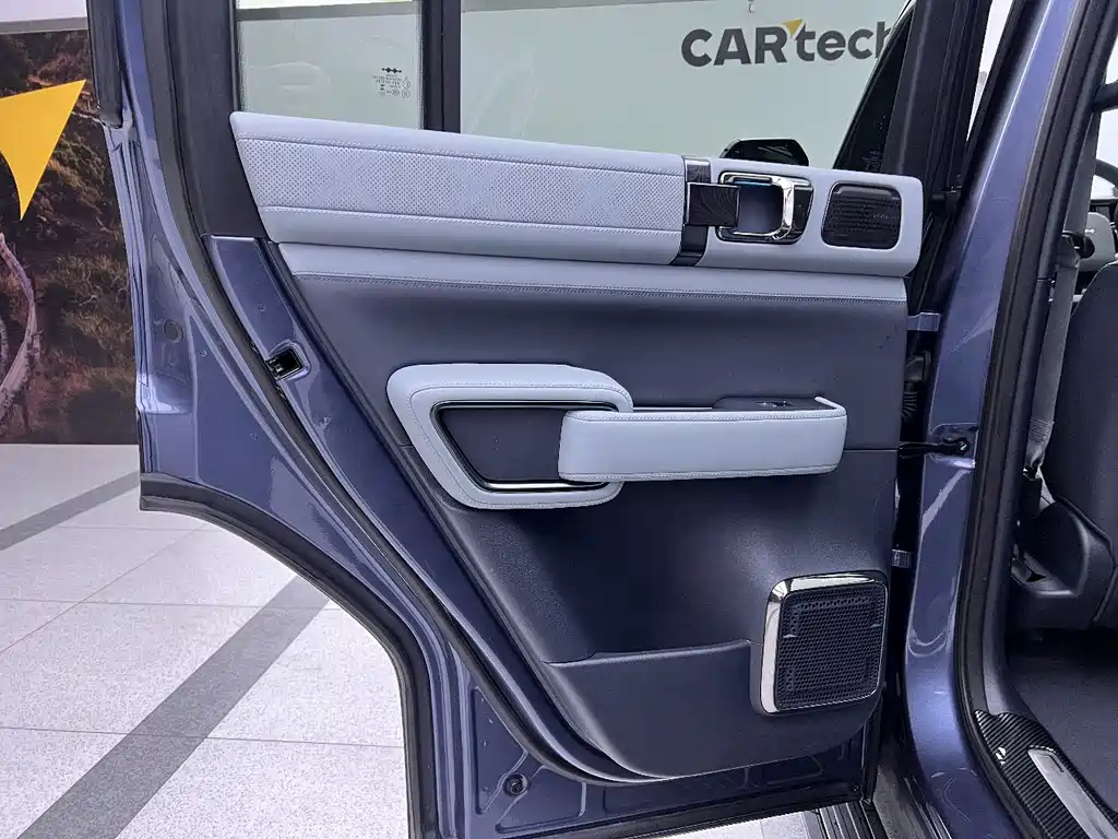 FANG CHENG BAO LEOPARD 5