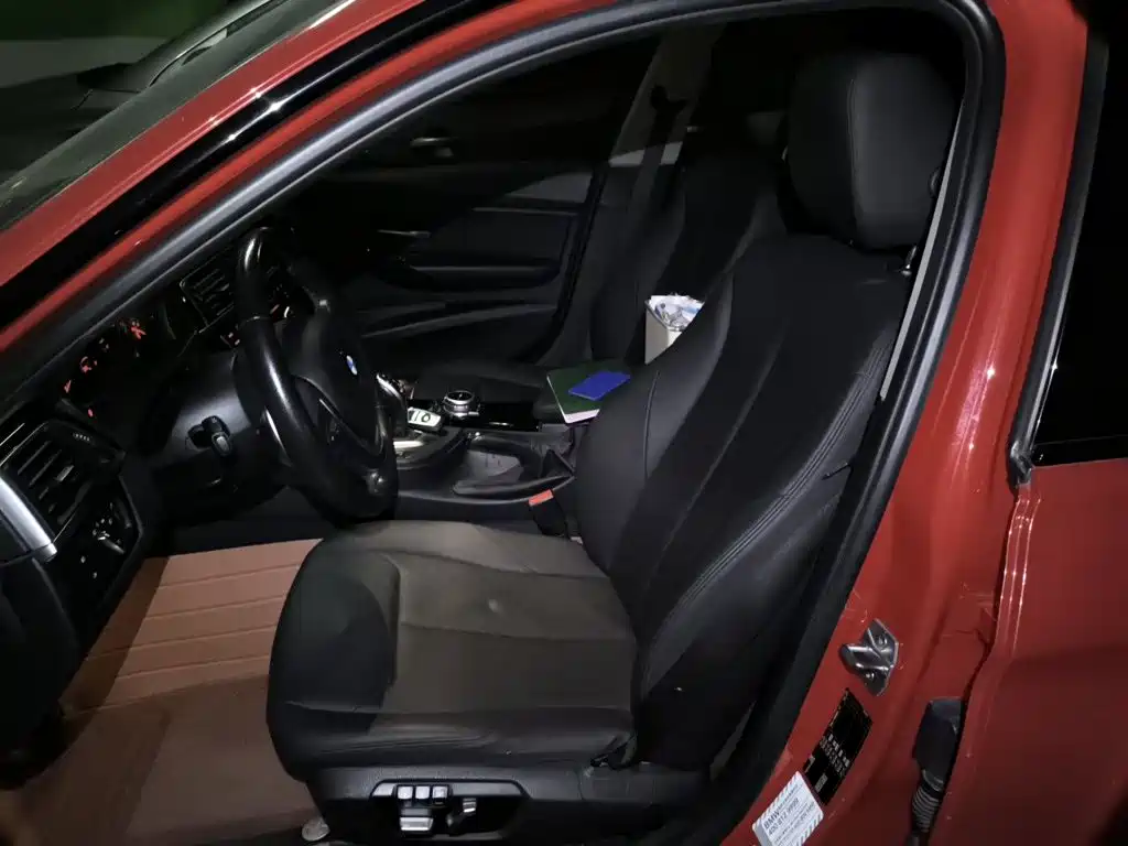 BMW 3 Series — миниатюра 8