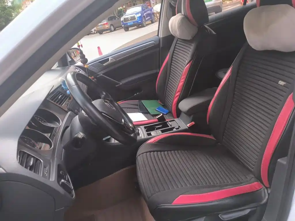 Volkswagen Golf — миниатюра 8