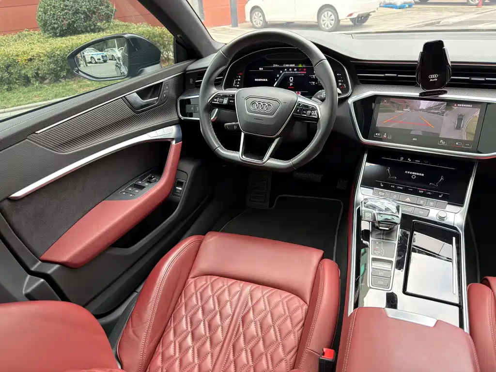 Audi A7L 2022 45 TFSI quattro S-line
