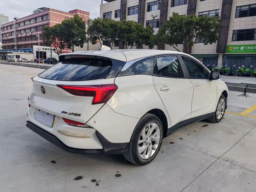 BUICK SLIGHTLY BLUE 6
