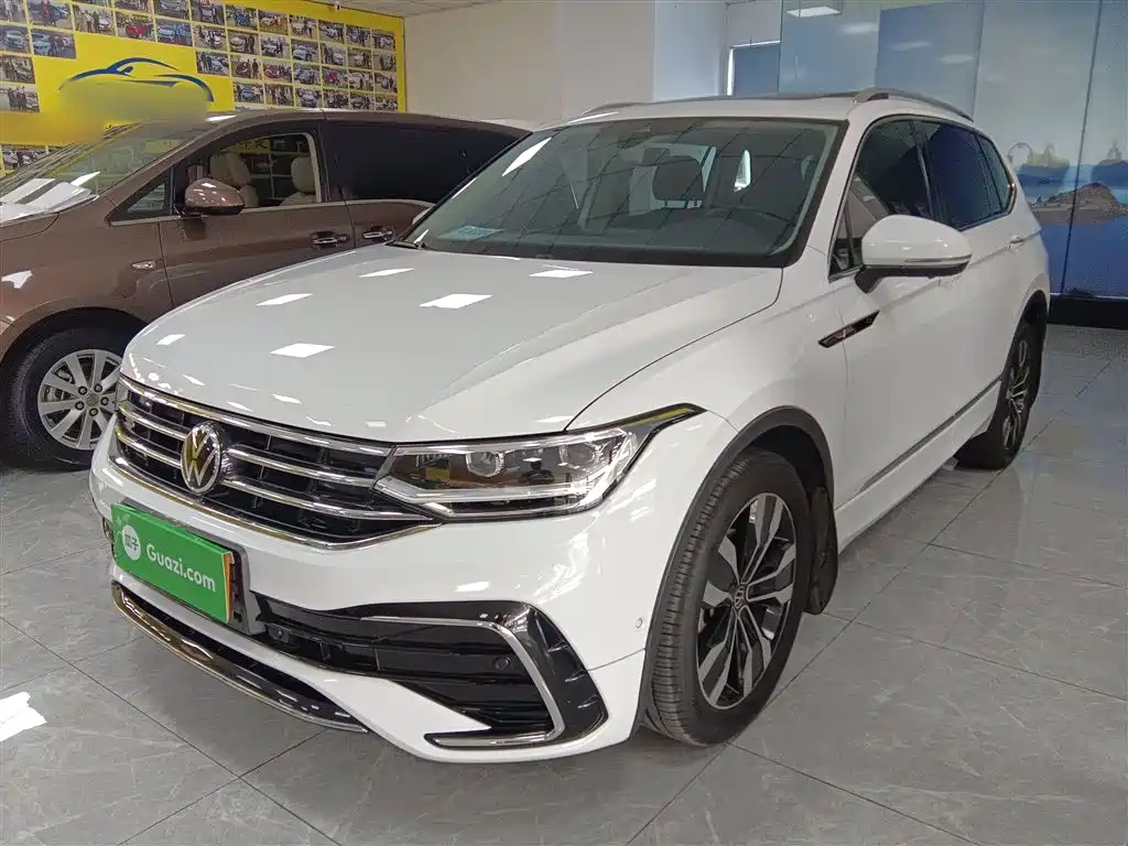 Volkswagen Tiguan L 2023