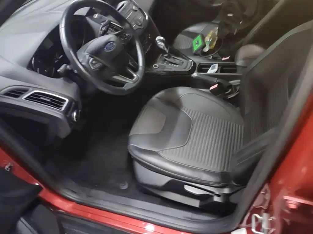 Ford Focus — миниатюра 15