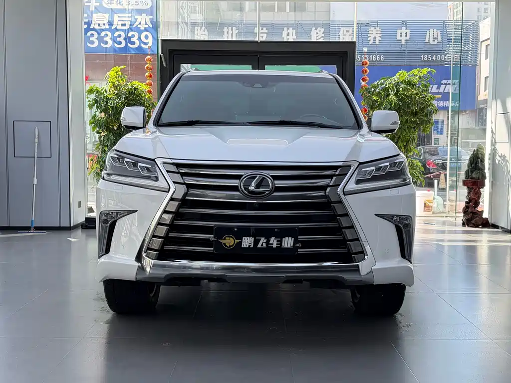 Lexus LX — миниатюра 2
