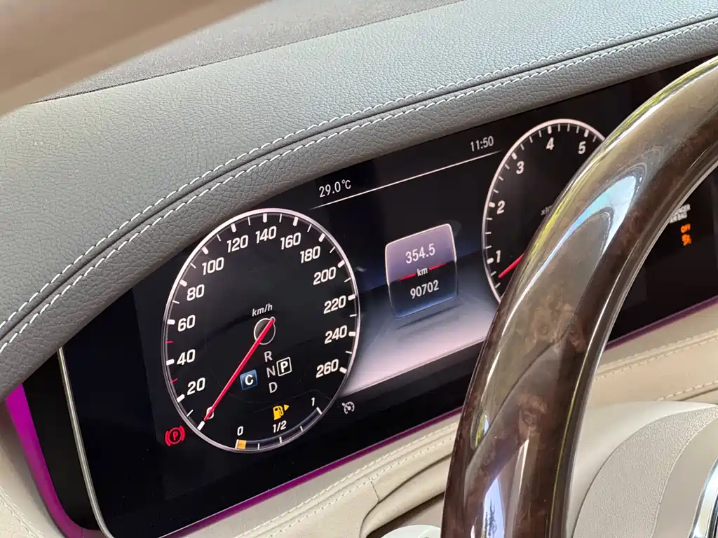 Mercedes-Benz S-Class — миниатюра 16