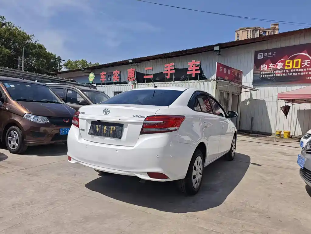 TOYOTA VIOS