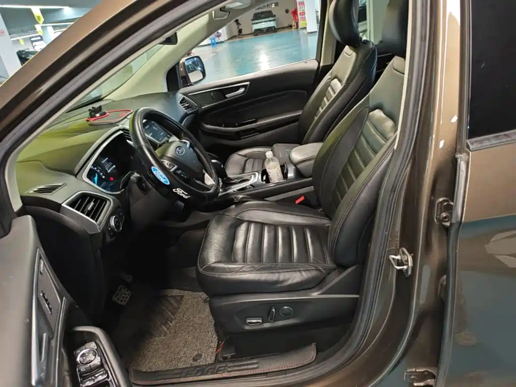 Ford Edge — миниатюра 20