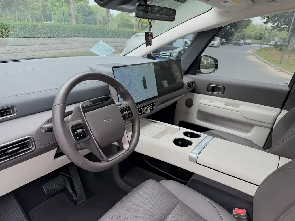 Li Auto Li MEGA — миниатюра 4