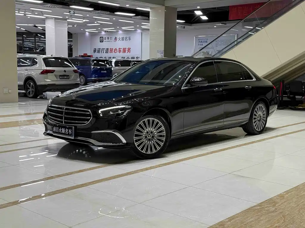 Mercedes-Benz E-Class 2022