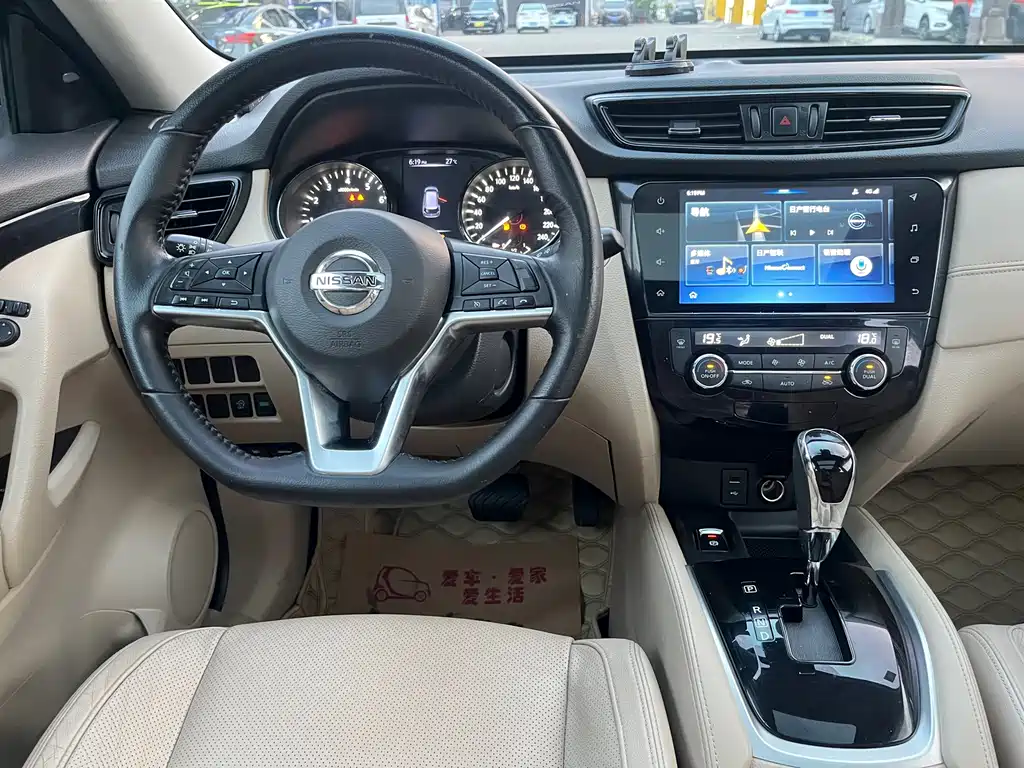 Nissan X-Trail — миниатюра 8