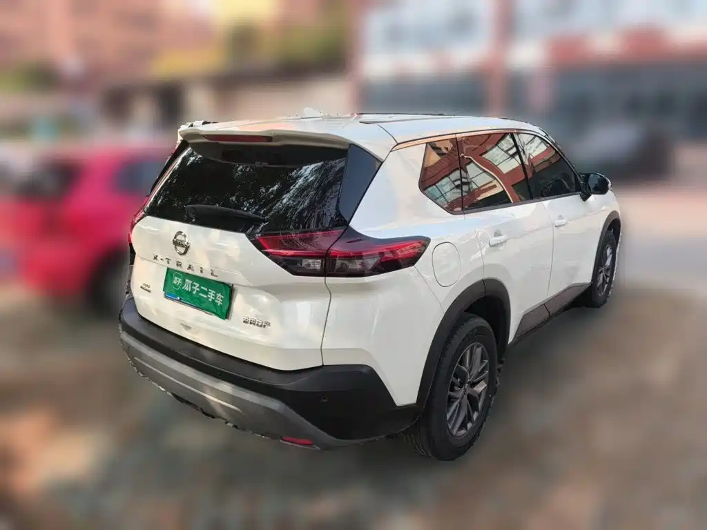Nissan X-Trail — миниатюра 4