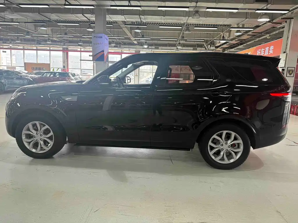 Land Rover Discovery 2017 3.0 SC V6 S