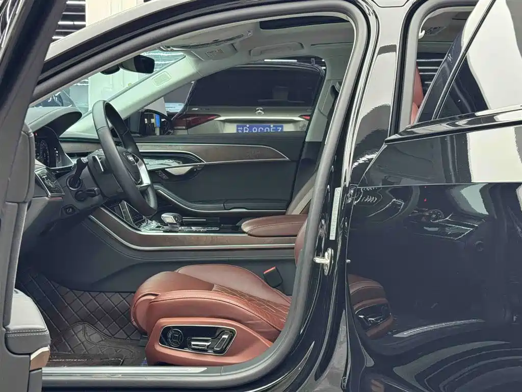 Audi A8 2023 A8L 50 TFSI quattro Premium