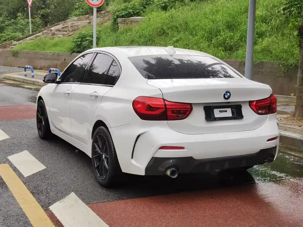 BMW 1 Series — миниатюра 14