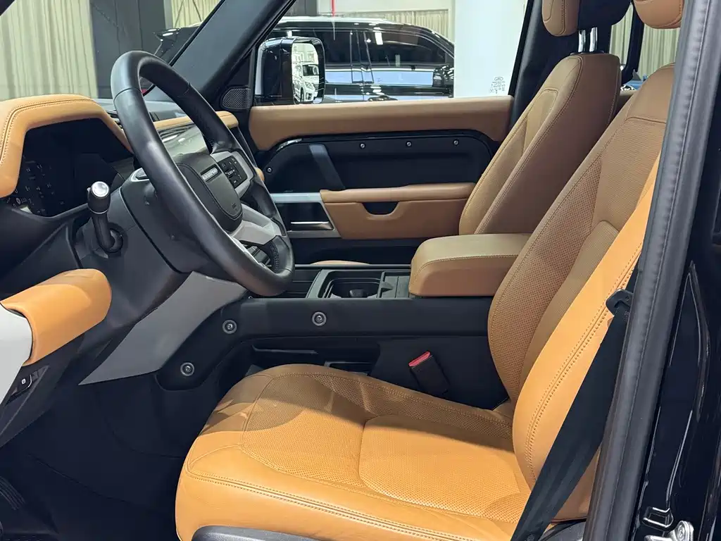 Land Rover Defender — миниатюра 8