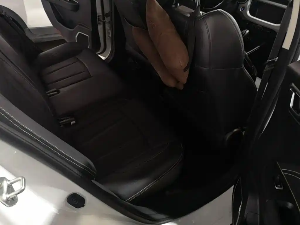 Geely Vision X3 — миниатюра 17