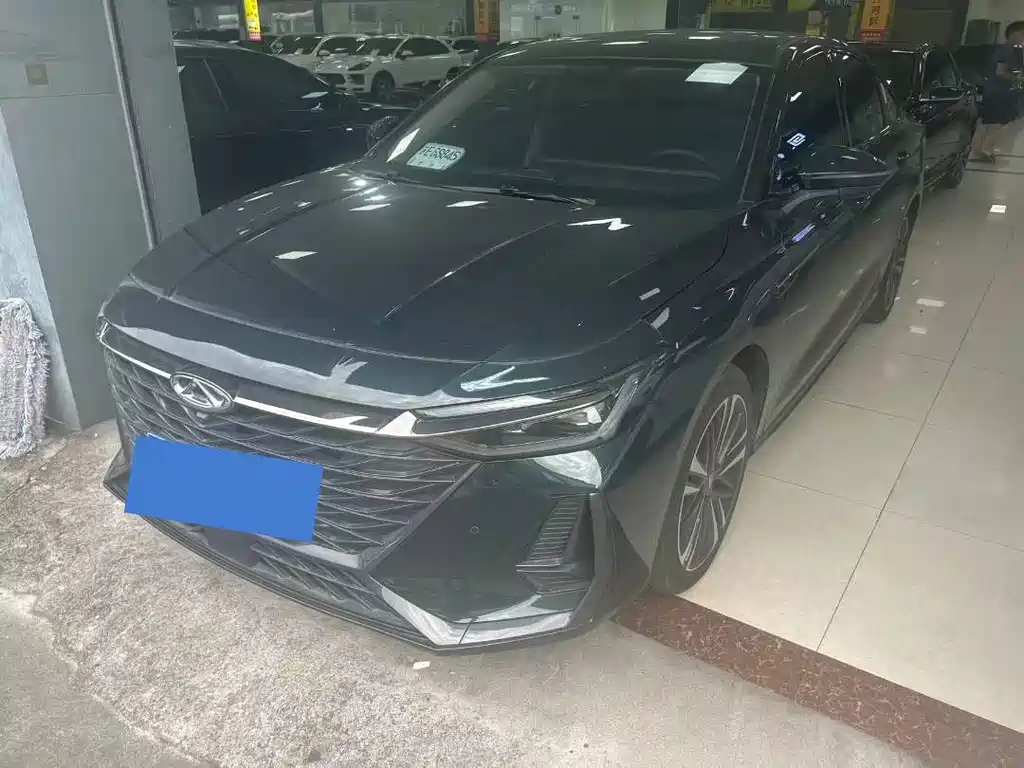 Chery Arrizo 8