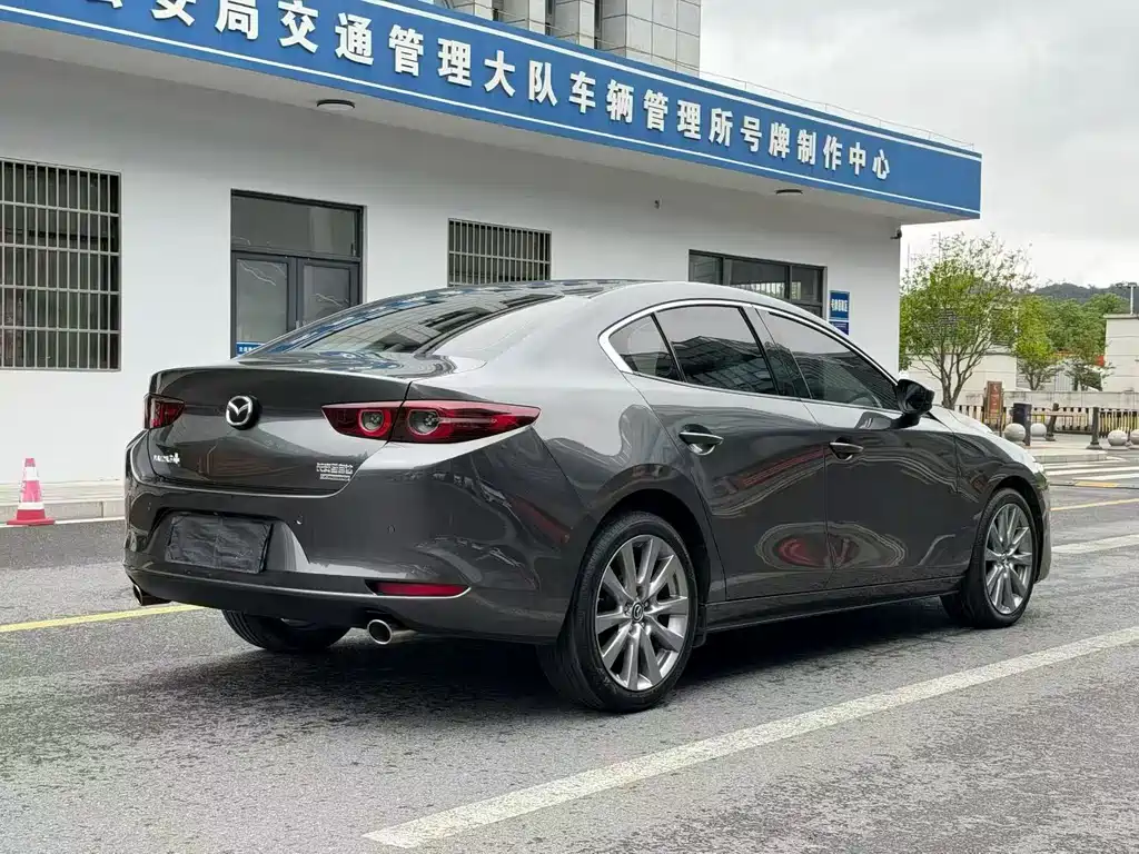Mazda 3 Axela — миниатюра 9