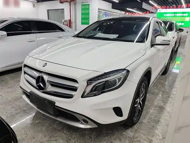 MERCEDES-BENZ  GLA 2016