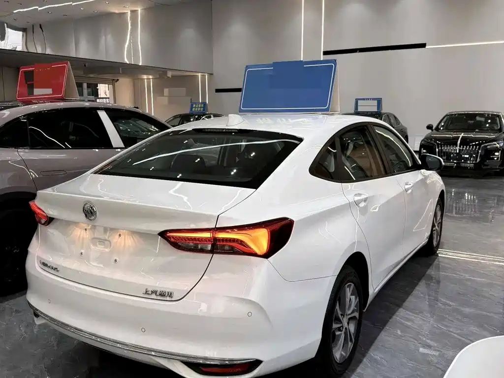 Buick Verano — миниатюра 12