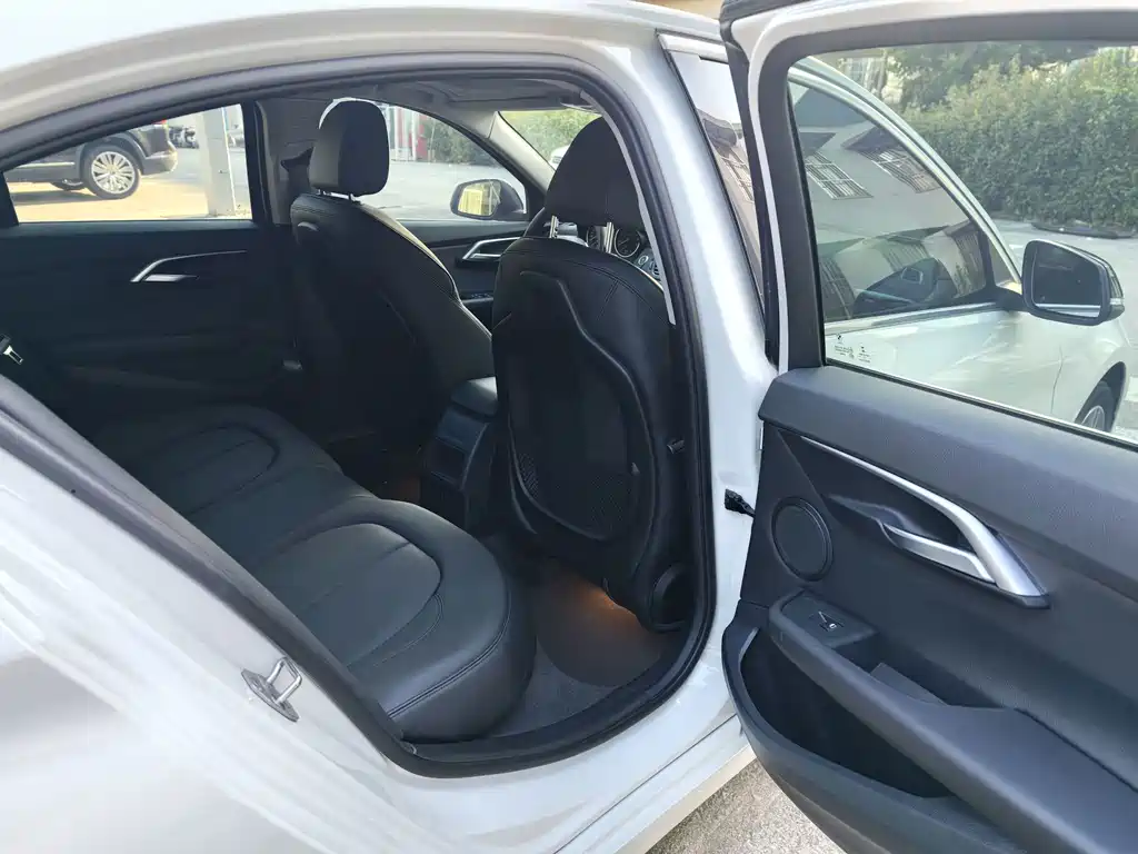 BMW 1 Series — миниатюра 17