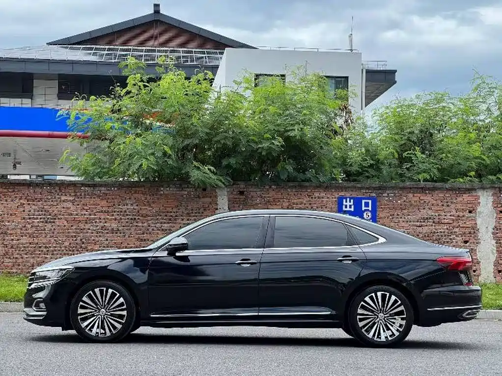 Volkswagen Passat — миниатюра 9