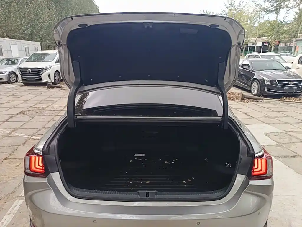 Lexus ES — миниатюра 19