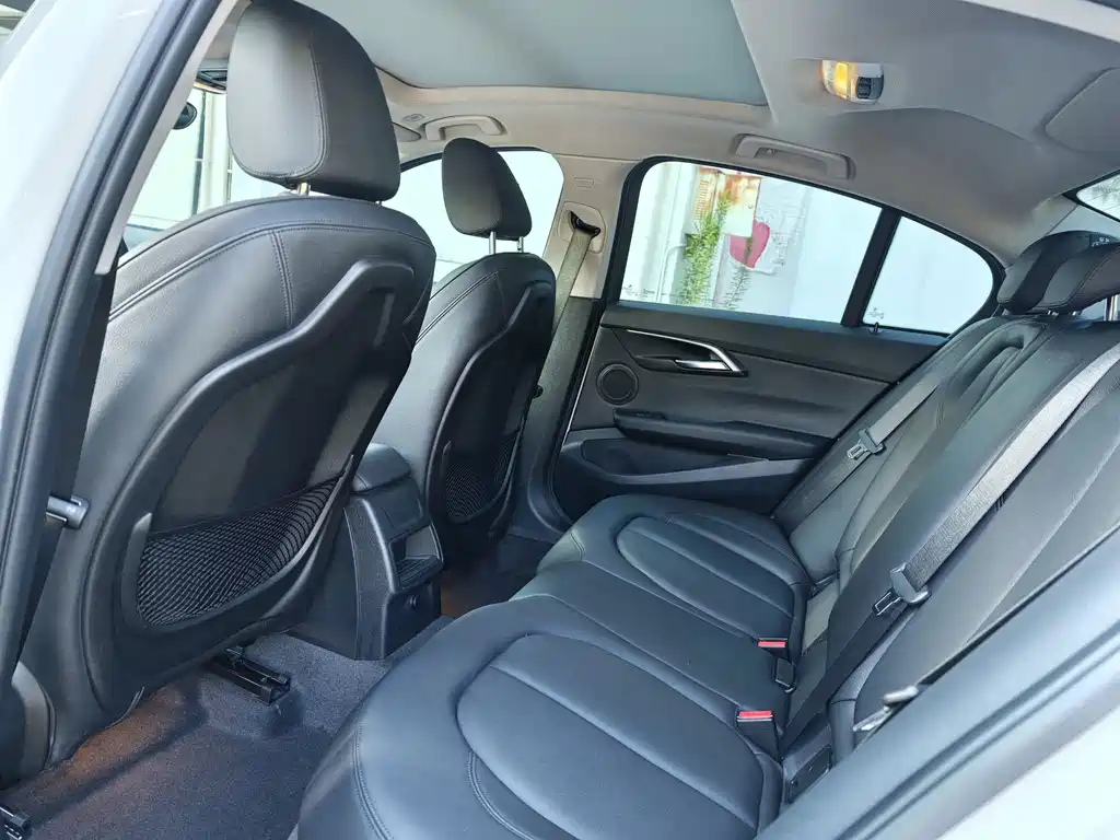 BMW 1 Series — миниатюра 13