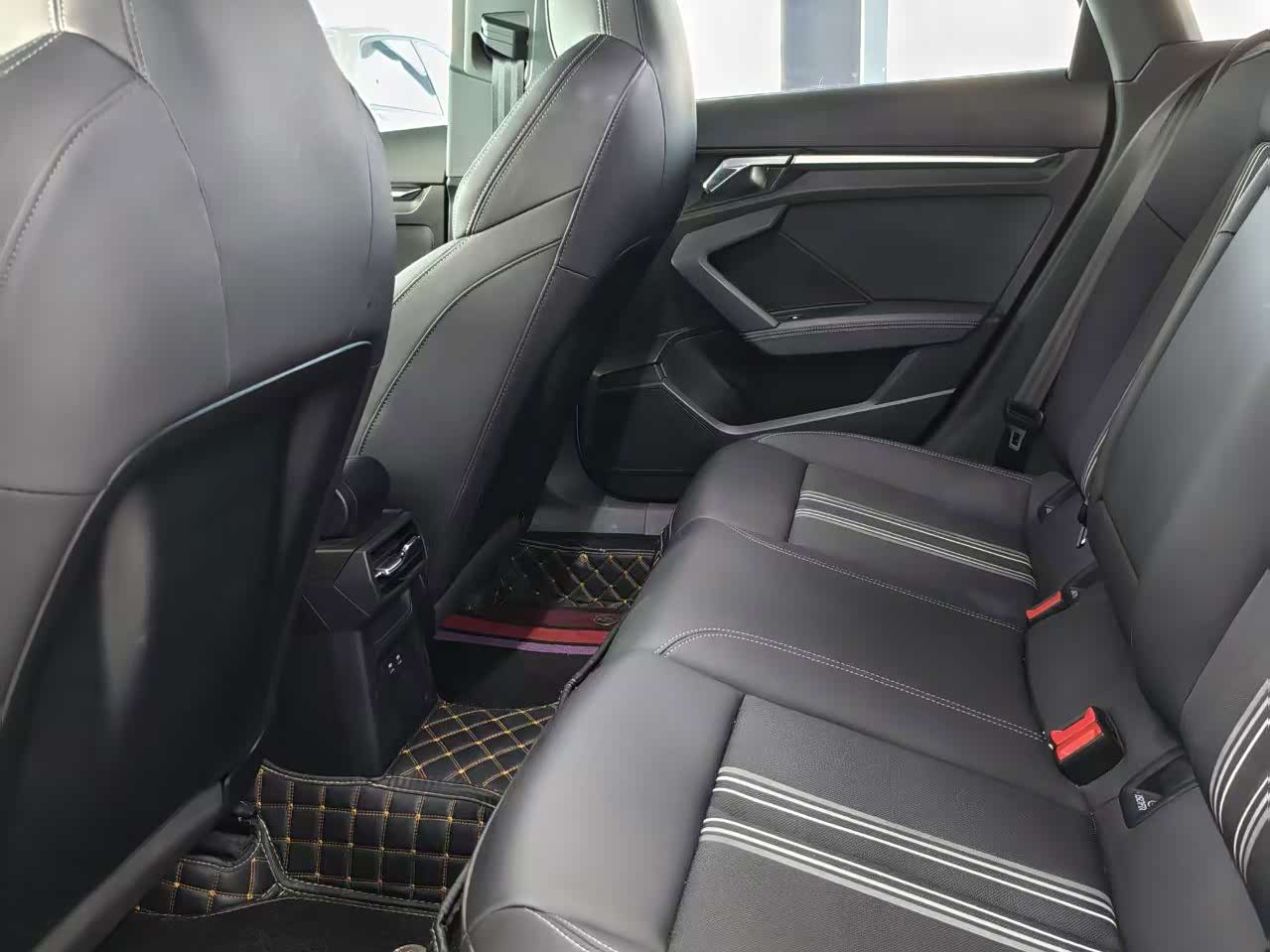Audi A3 1.4 л 2022 г. Белый, пробег 24000 км