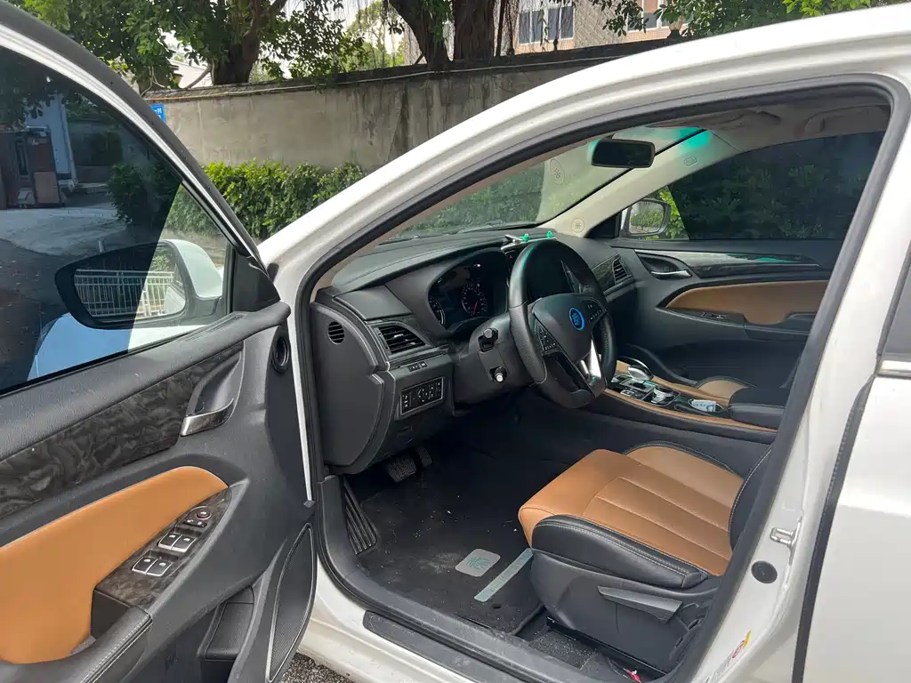 BYD Qin NEV — миниатюра 11