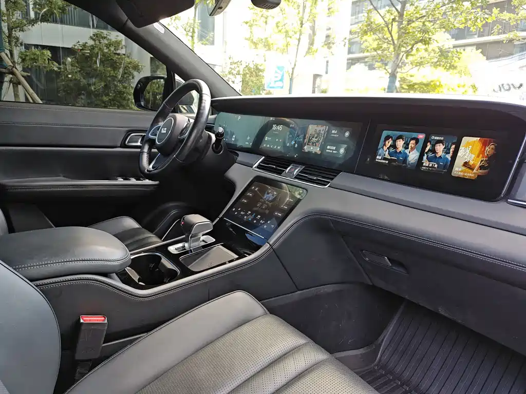 Li Auto Li ONE — миниатюра 17