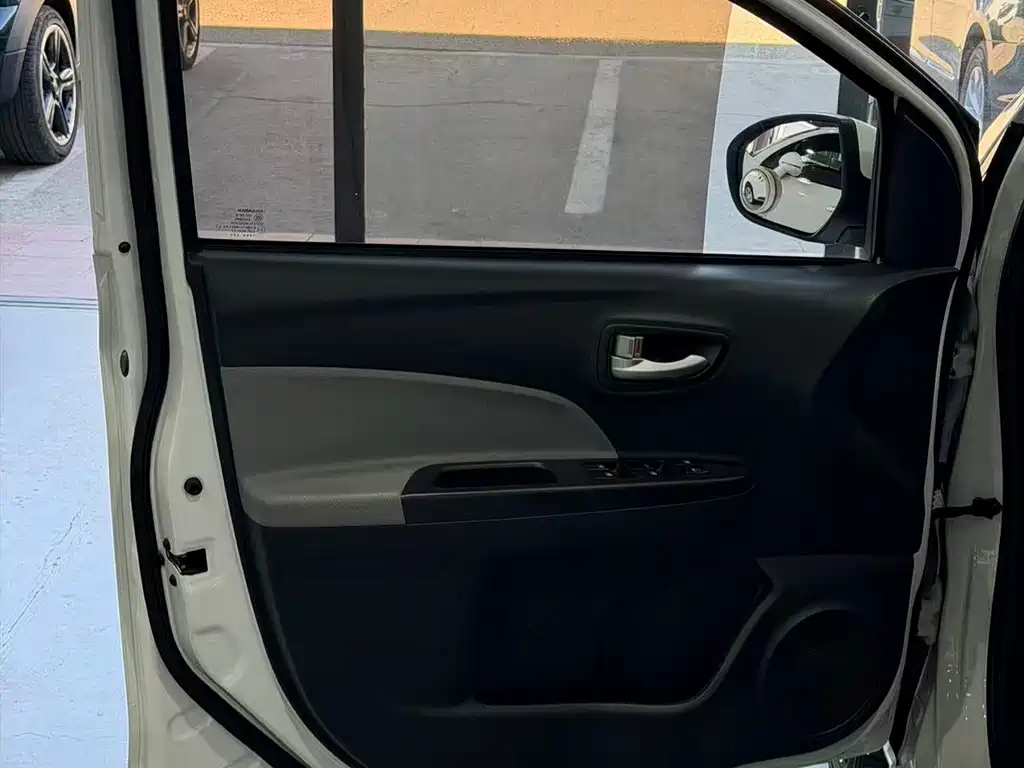 Changan Benben E-Star — миниатюра 5