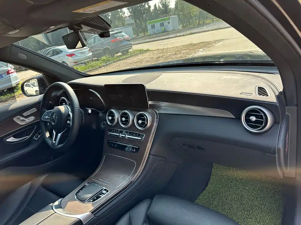 Mercedes-Benz GLC — миниатюра 15