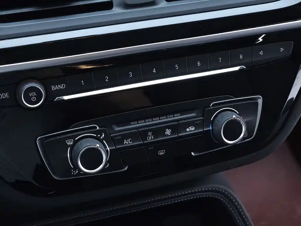 BMW 1 Series — миниатюра 17
