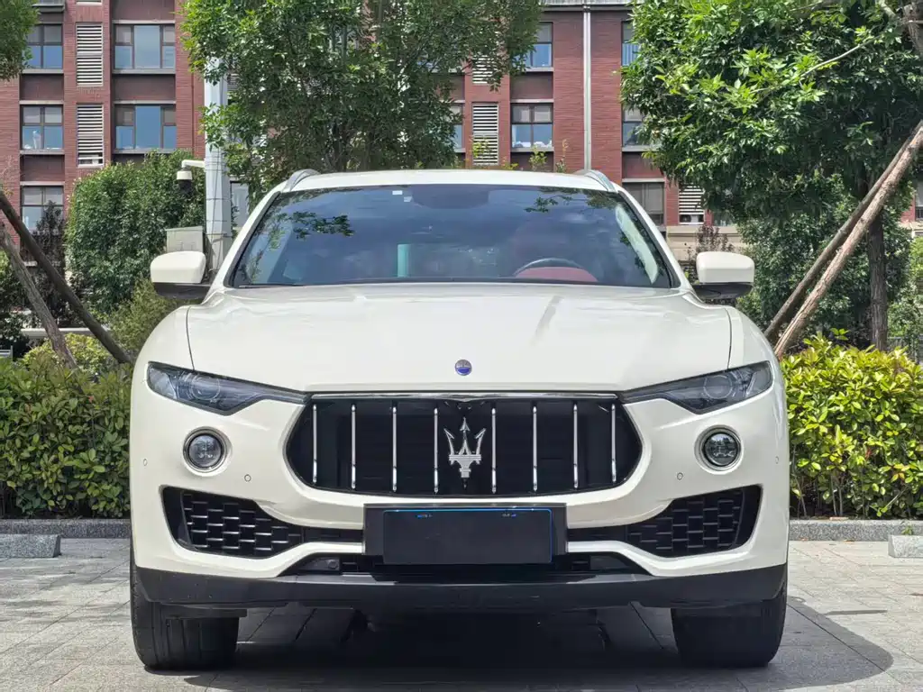 Купить Maserati Levante