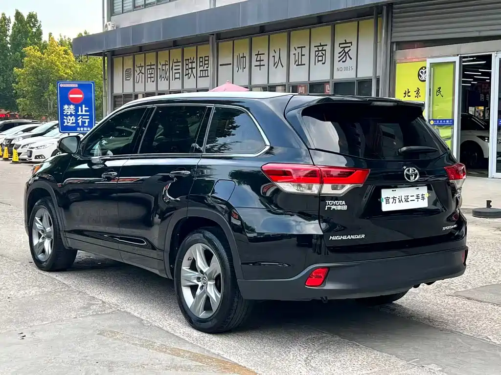 Toyota Highlander — миниатюра 9