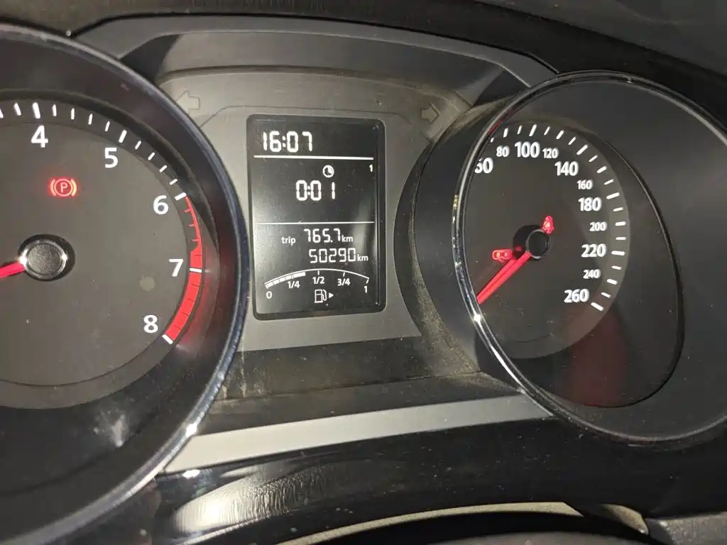 Volkswagen Sagitar — миниатюра 5