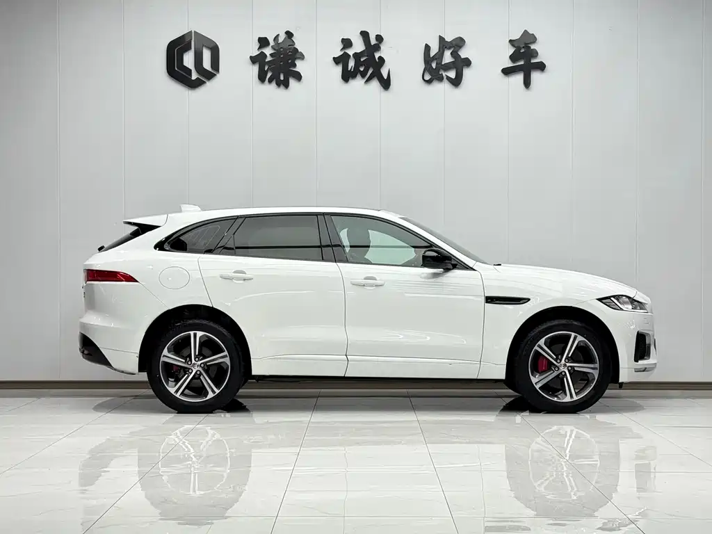 JAGUAR F PACE