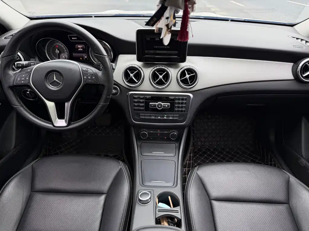 Mercedes-Benz GLA — миниатюра 7