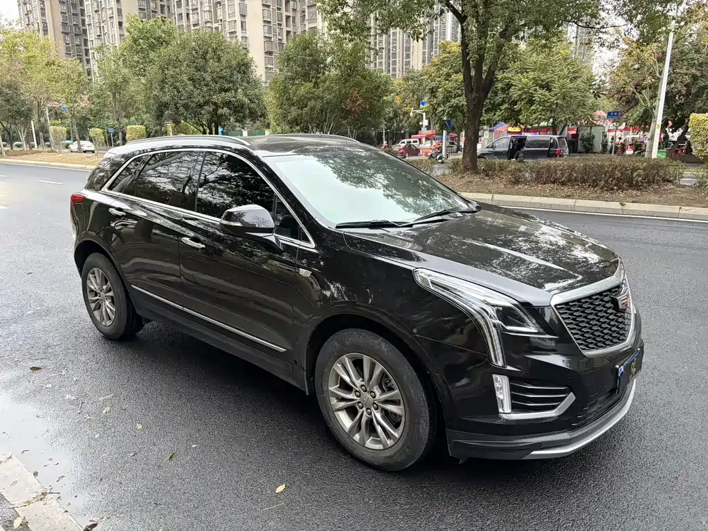 CADILLAC XT5