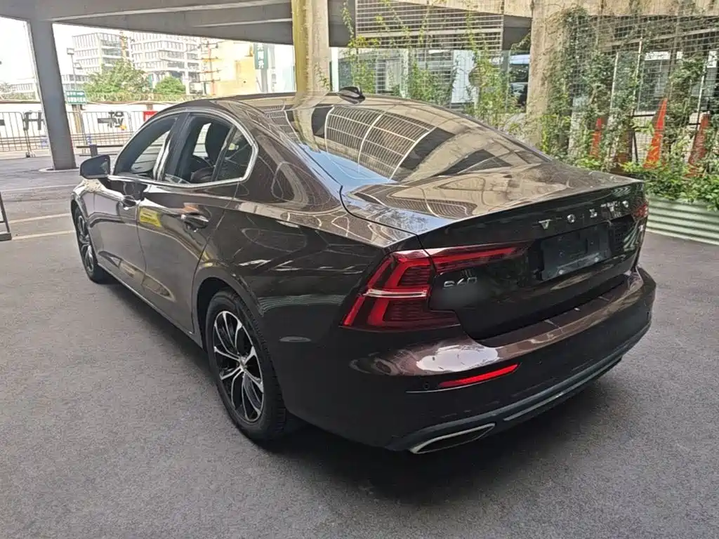 Volvo S60 — миниатюра 5