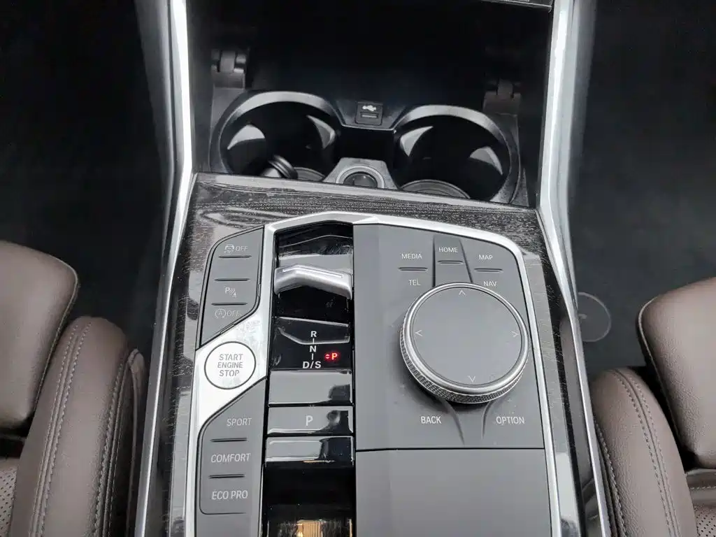 BMW 3 Series — миниатюра 13