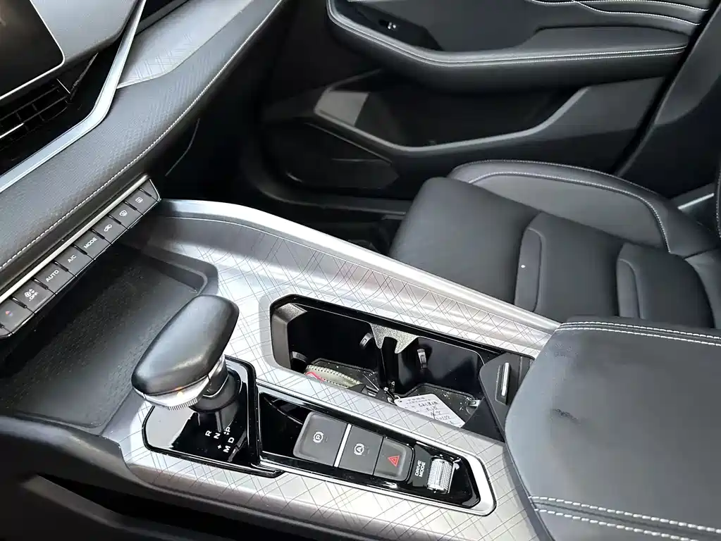 Geely Xingrui — миниатюра 8