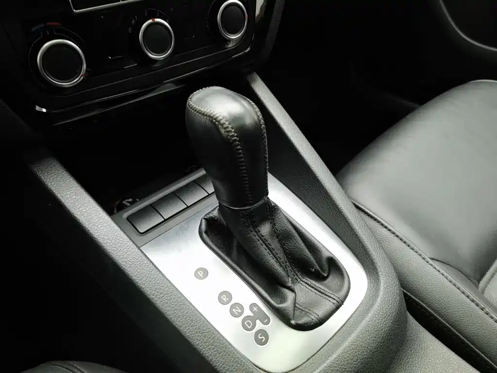 Volkswagen Sagitar — миниатюра 13