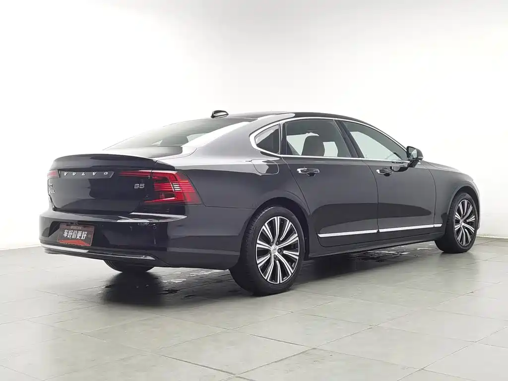 Volvo S90 — миниатюра 2