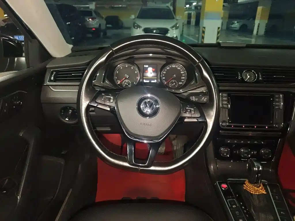 Volkswagen Passat — миниатюра 6